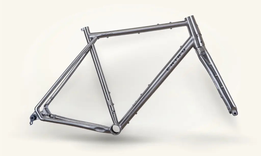 chiru-kunlun-road-frame-titane-fork.webp