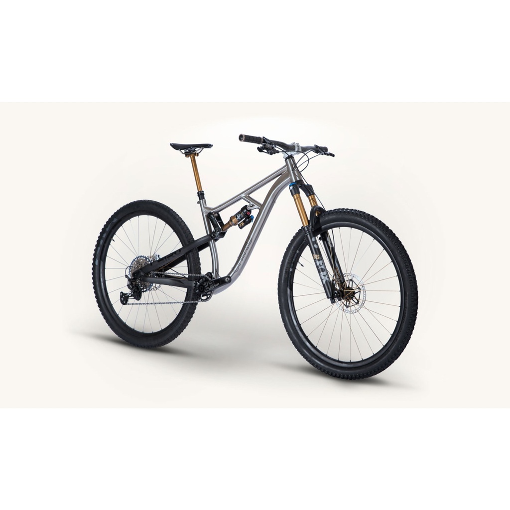 chiru-savage-mtb-front-1.jpg