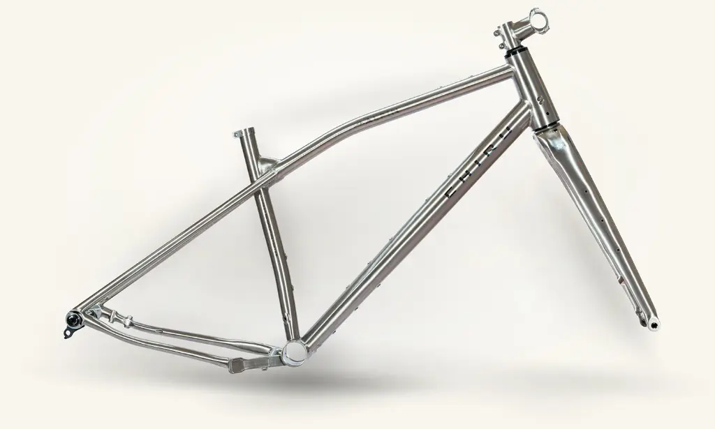 chiru-alpin-gravel-frame-titanium-fork.webp