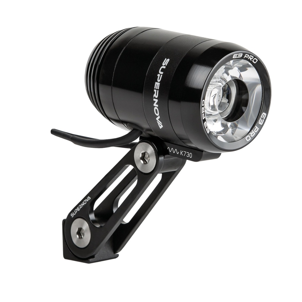 [2002000004432] Phare Avant Supernova E3 Pro 2 Dynamo