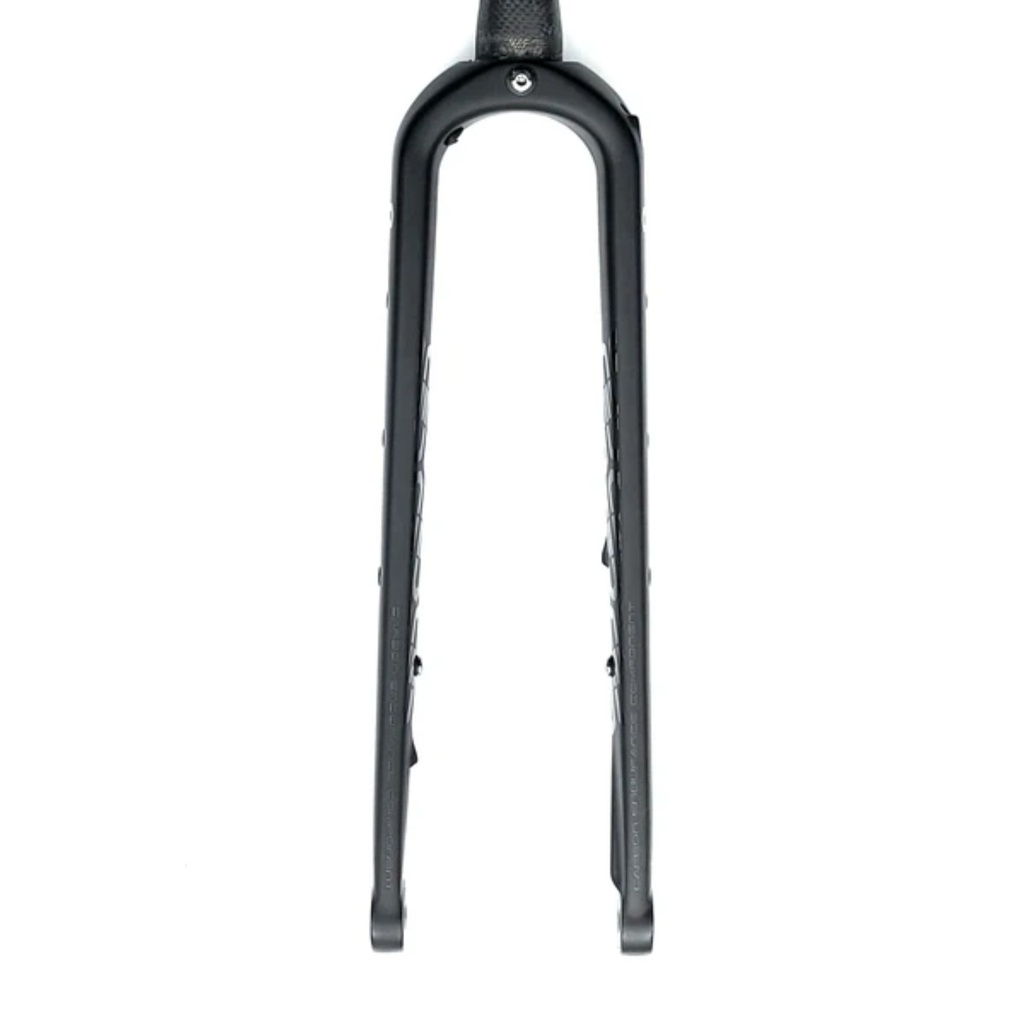 [2001000016174] Fourche Carbone CEC #400W
